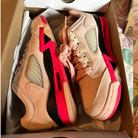 Air Jordan 5 Retro Low “Arctic Orange” – Women’s Size 6 - Picture 3 of 4